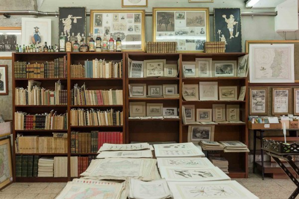 Centro Antiquário do Alecrim